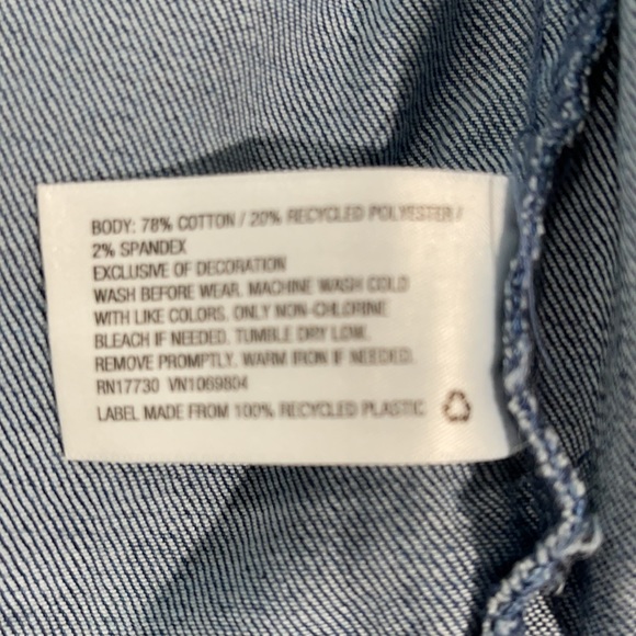 OshKoshGenuine Kids Jean Jacket Size 5T - Picture 6 of 8